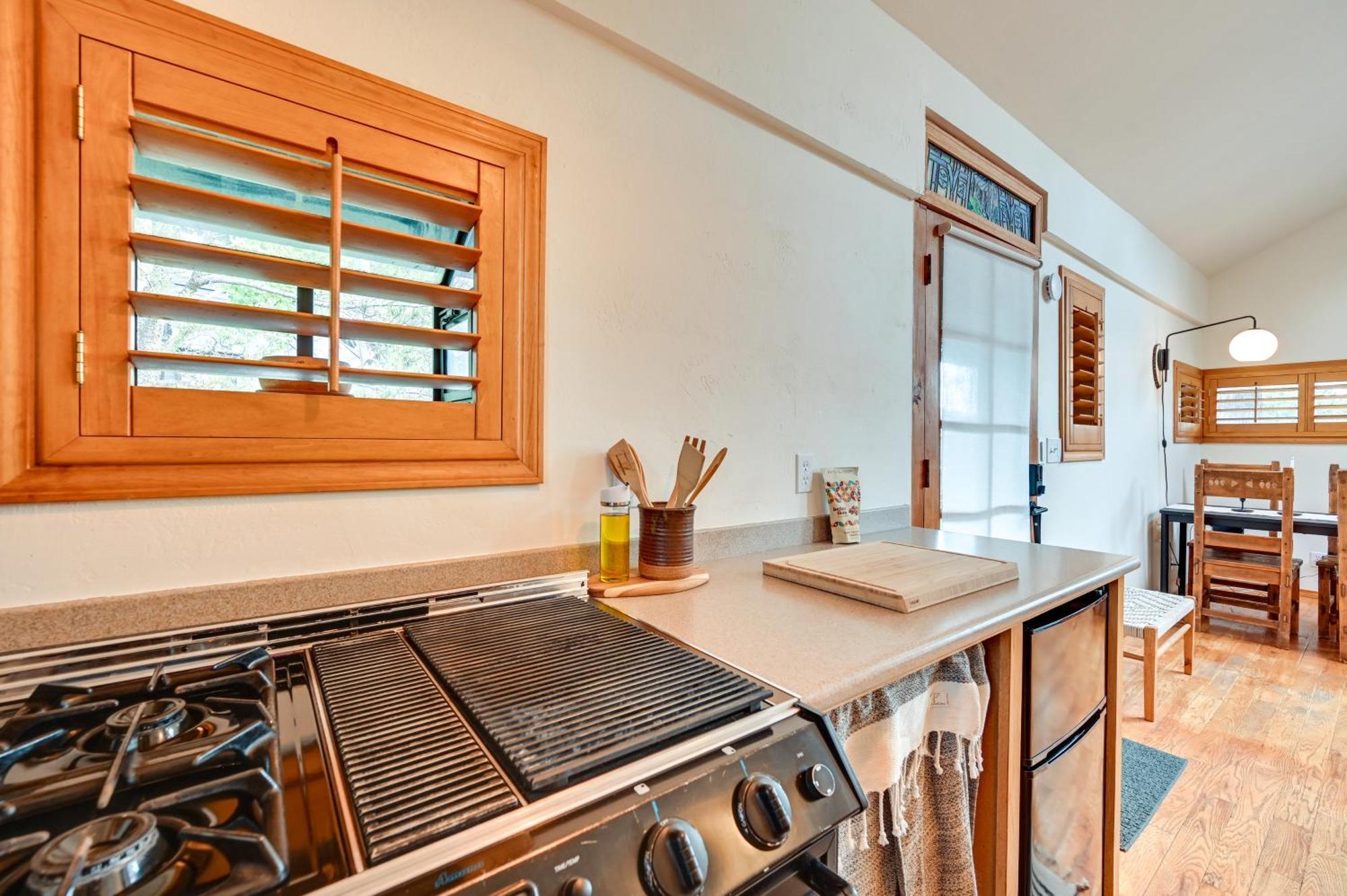 Pet-friendly With Patio Flagstaff